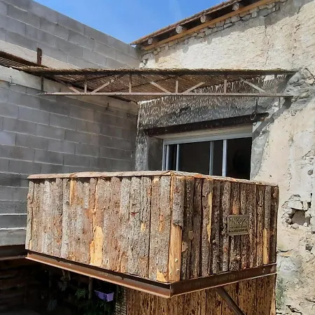 Guest house Nuit Insolite-room Love
