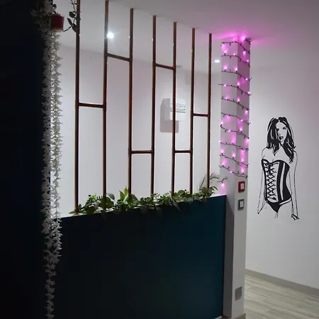 Guest house Nuit Insolite-room Love *