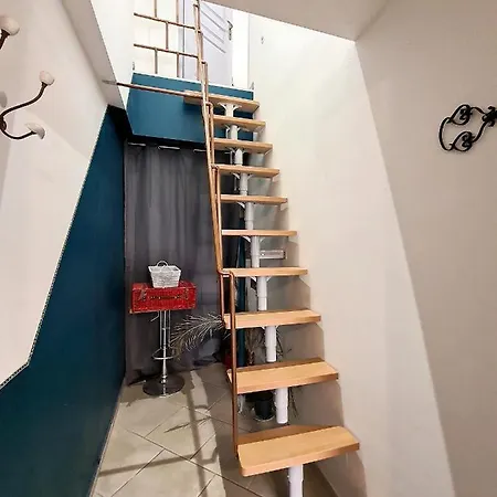 Nuit Insolite-room Love Guest house Saint-Germain (Meurthe-et-Moselle)