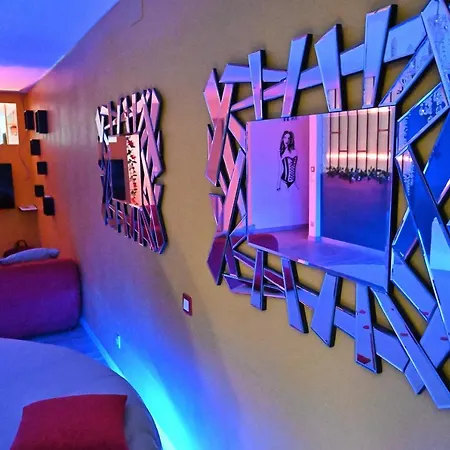 Nuit Insolite-room Love *