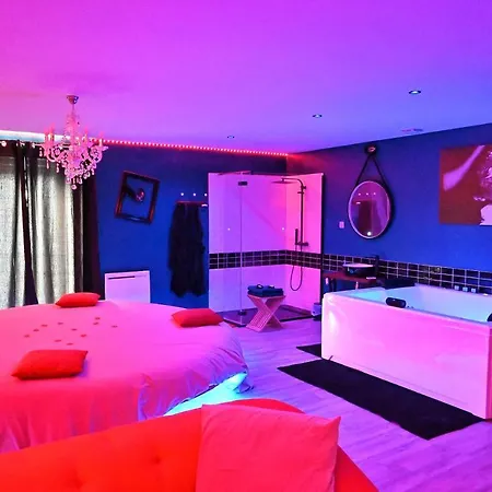 Nuit Insolite-room Love