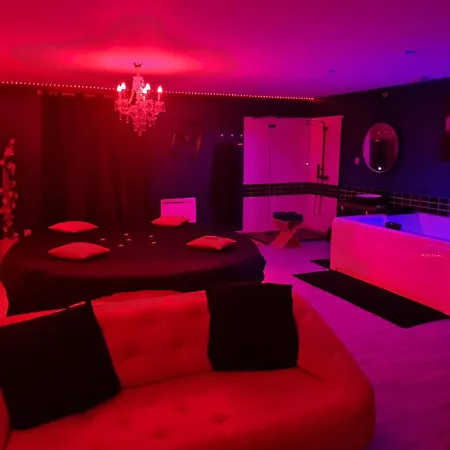 Nuit Insolite-room Love Guest house *