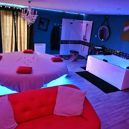 Nuit Insolite-room Love