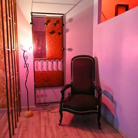 Nuit Insolite-room Love *