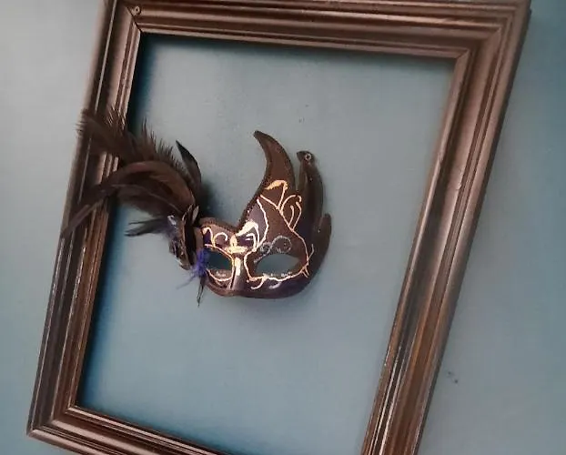 Nuit Insolite-room Love 3* Saint-Germain (Meurthe-et-Moselle)