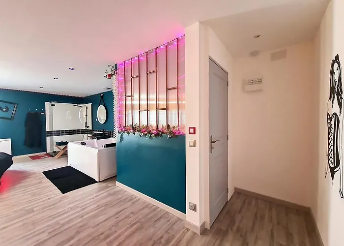 Nuit Insolite-room Love