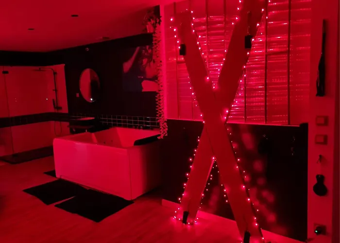 Penzion Nuit Insolite-room Love 3*