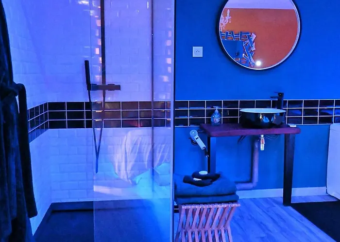 Nuit Insolite-room Love